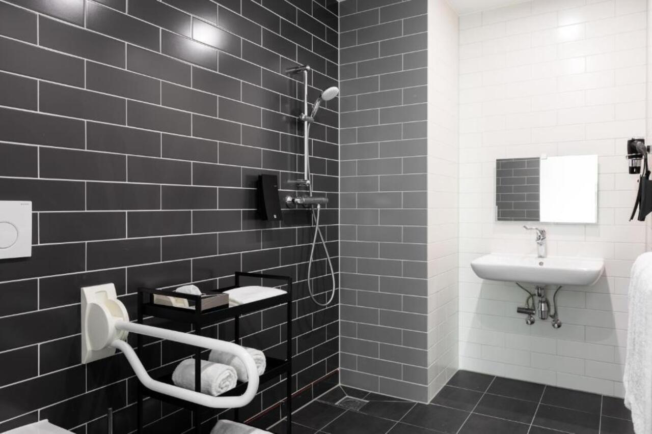 Holiday Inn Express - Almere By Ihg Екстериор снимка