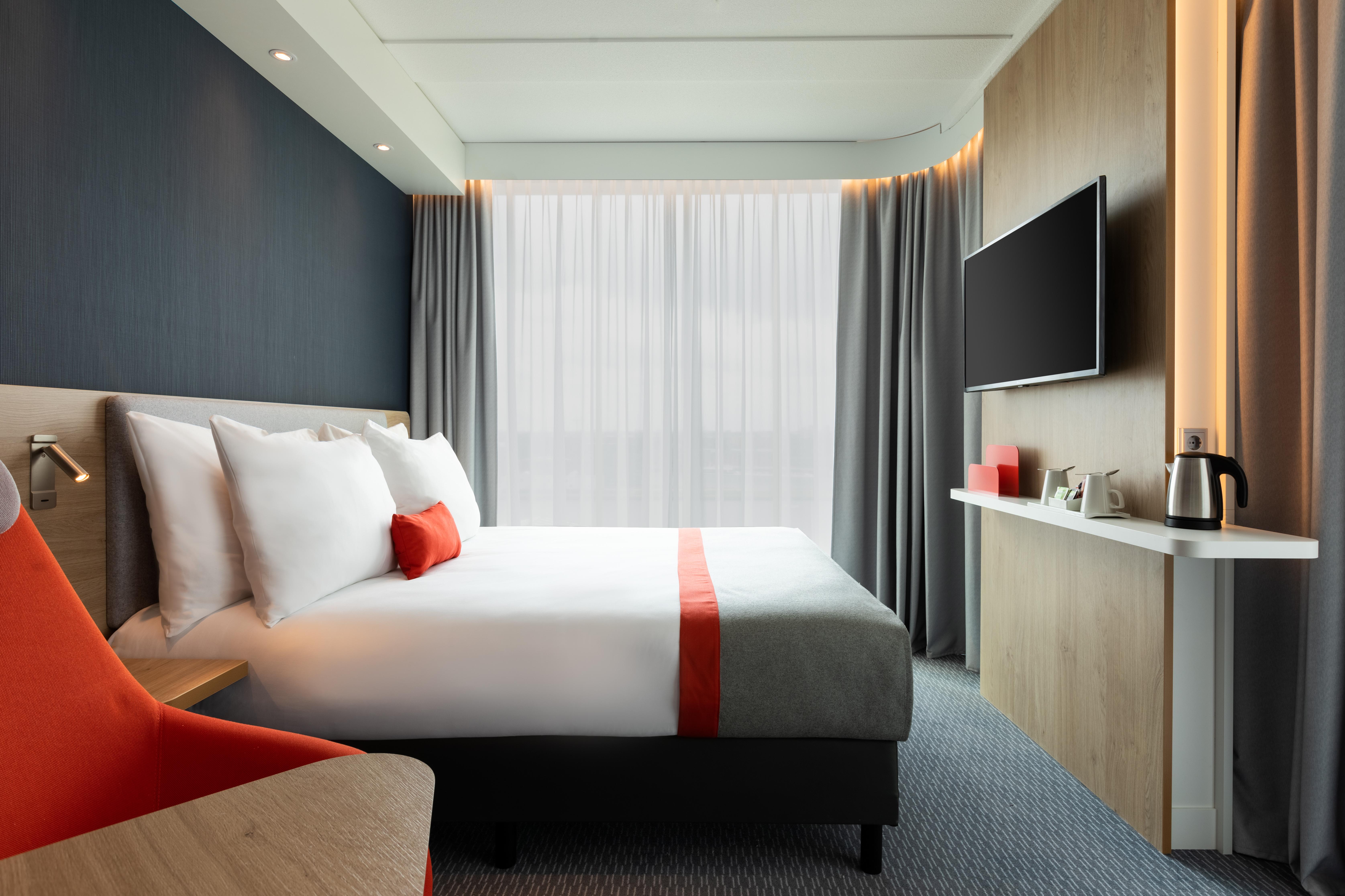 Holiday Inn Express - Almere By Ihg Екстериор снимка