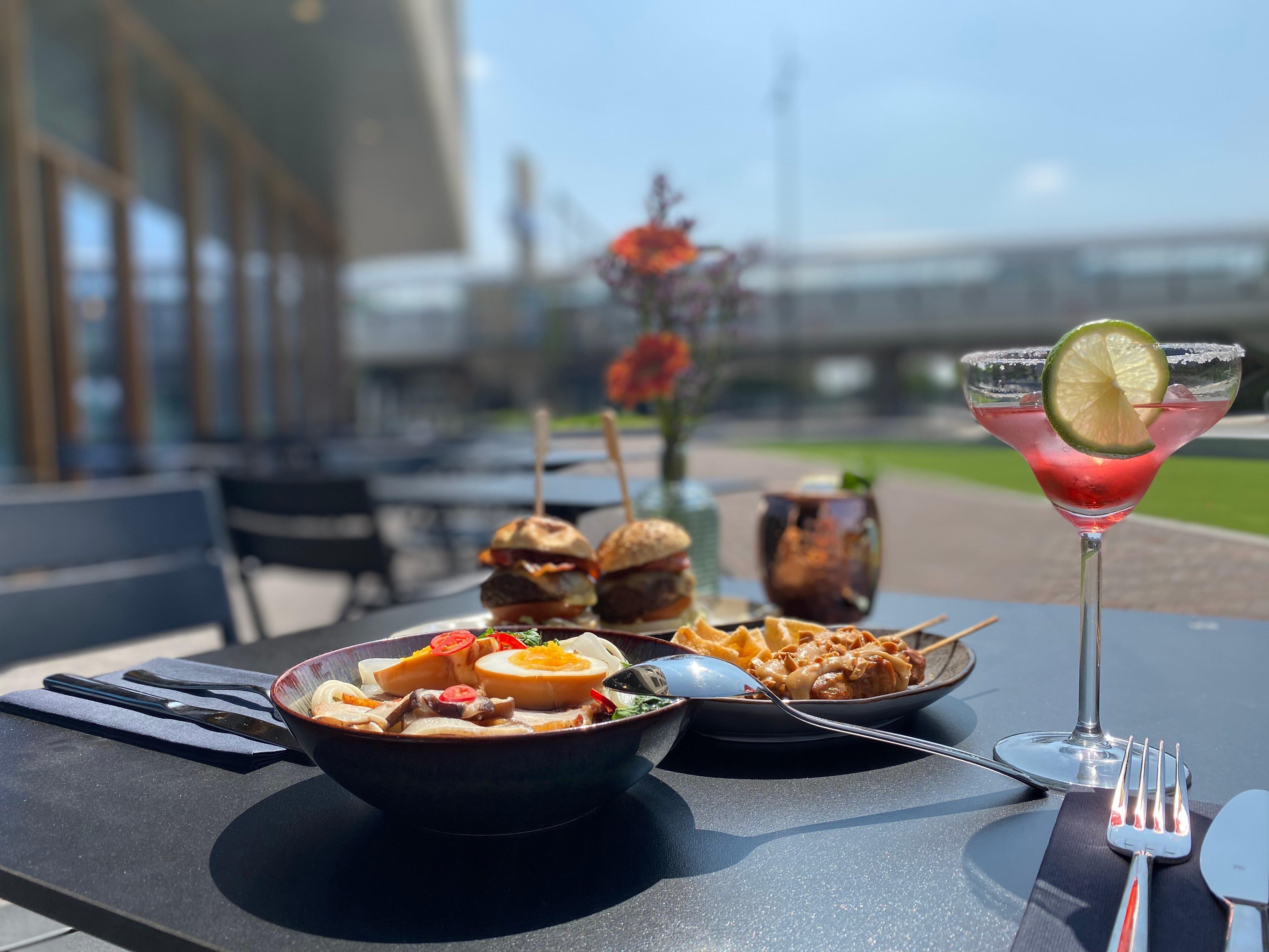 Holiday Inn Express - Almere By Ihg Екстериор снимка